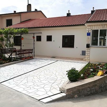Apartment And Rooms Markovic Сень Екстер'єр фото